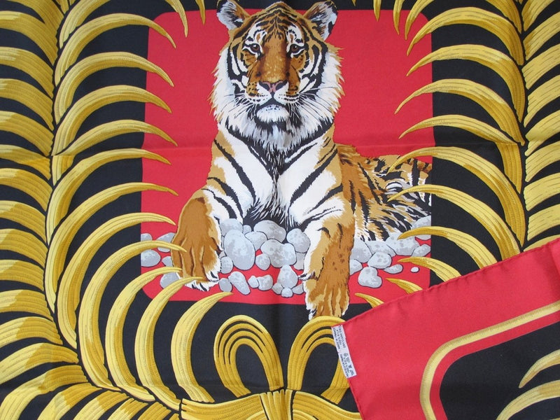 Hermes Red Black Gold Tigre Royal by Christiane Vauzelles Blanc Matt Overlay Twill 90cm, Box! - poupishop