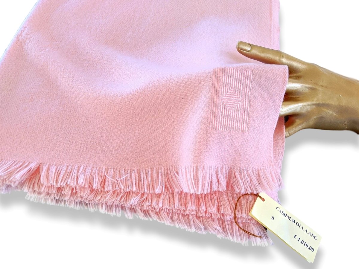 Hermes Rose Pale ETOLE CACHEMIRE SOFT Fringed Stole 100% Cashmere 72 x 220 cm, BNWT - poupishop
