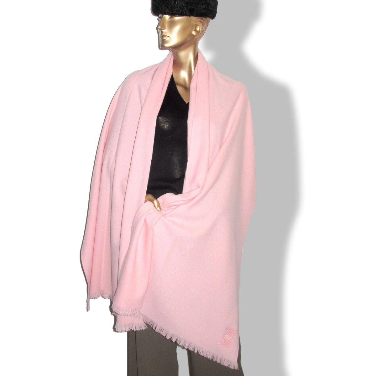 Hermes Rose Pale ETOLE CACHEMIRE SOFT Fringed Stole 100% Cashmere 72 x 220 cm, BNWT - poupishop
