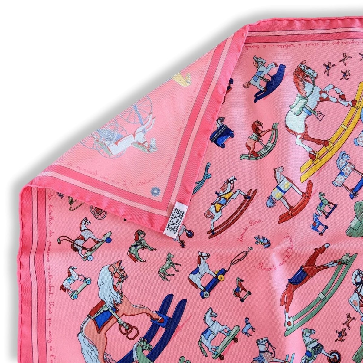 Hermes Rose Vif RACONTE-MOI LE CHEVAL Silk Pocket Square Gavroche Twill 45 x 45 cm - poupishop