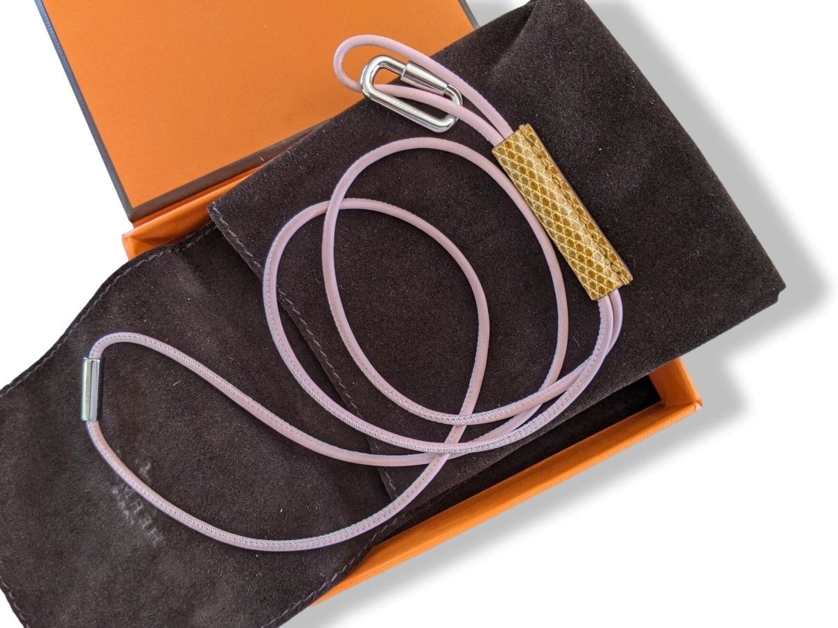 Hermes Rose/Mais Lizard/Palladium PENDANT CURIOSITE NECKLACE, Rare, BNIB! - poupishop