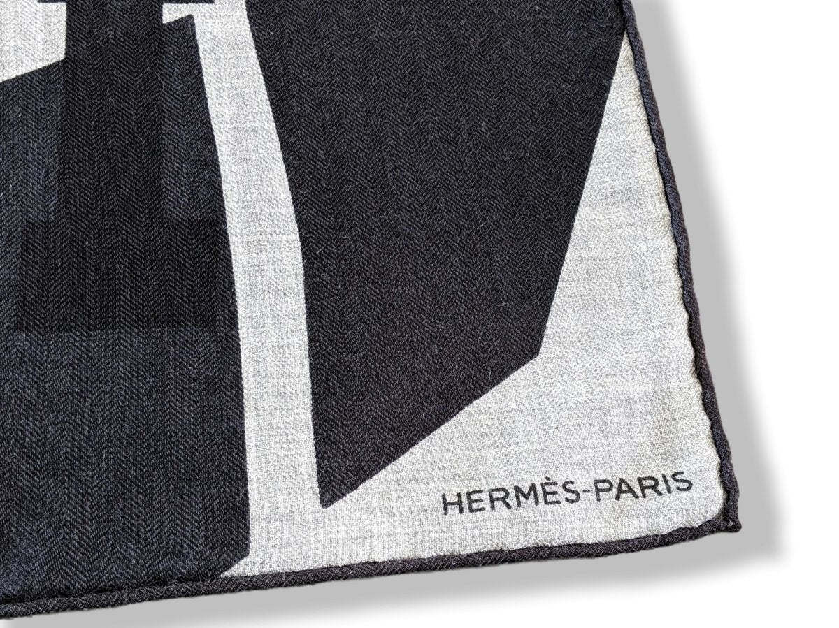 Hermes [S16] 2019 Grey Light Chine King Blue Anthracite IMPRIMEUR FOU LIQUID PUZZLE by Cyrille Diatkine/Joachim Metz Cashmere Shawl 140, NWTIB! - poupishop