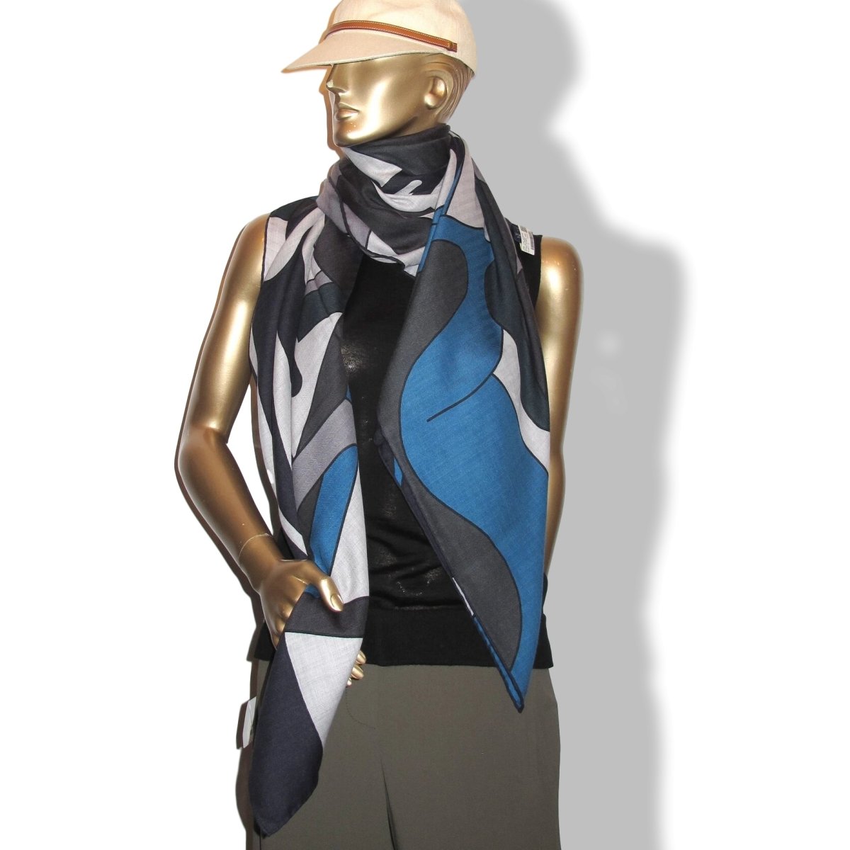 Hermes [S18] 2019 Anthracite Duck Blue Navy BRAZILIAN HORSES by Anne-Margaux Ramstein Cashmere Shawl 140, NWTIB! - poupishop