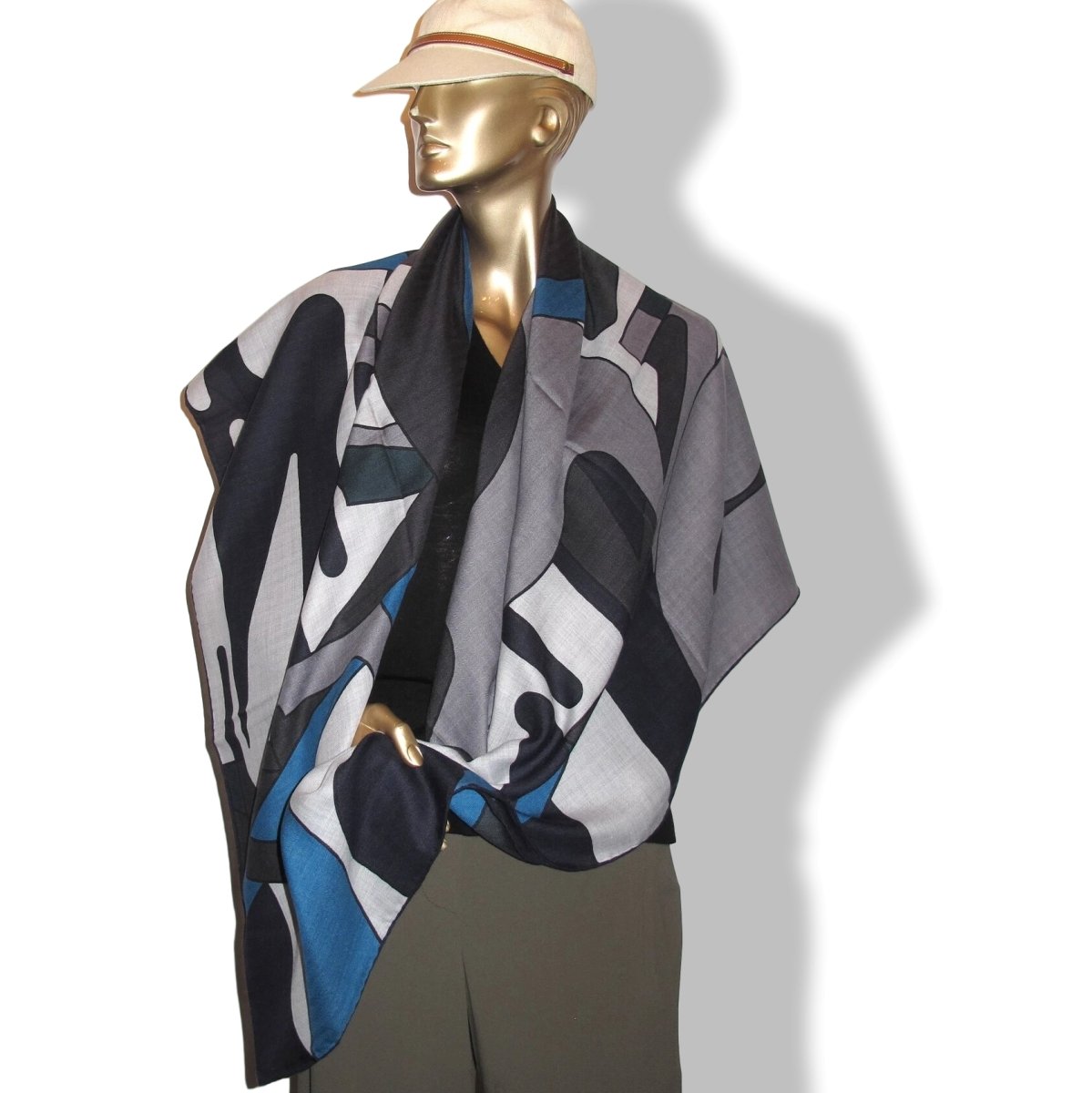 Hermes [S18] 2019 Anthracite Duck Blue Navy BRAZILIAN HORSES by Anne-Margaux Ramstein Cashmere Shawl 140, NWTIB! - poupishop