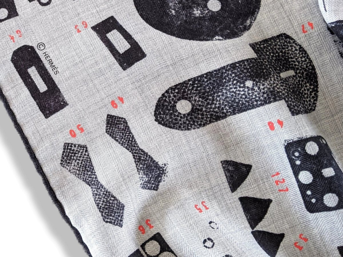 Hermes [S19] 2019 Anthracite Gris Chine Corail TAMPONNABLE REMIX by Gianpaolo Pagni Cashmere Shawl 140, NWTIB! - poupishop