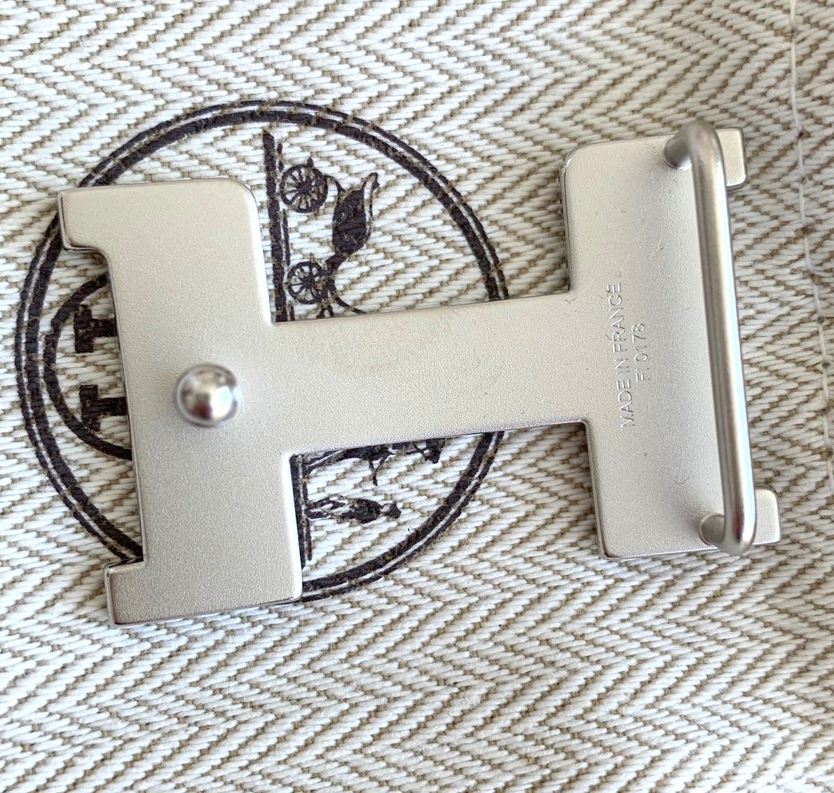Hermes Silver Palladium MINI CONSTANCE GUILLOCHEE AG Buckle 24 mm, New with Pochette and White Box!! - poupishop