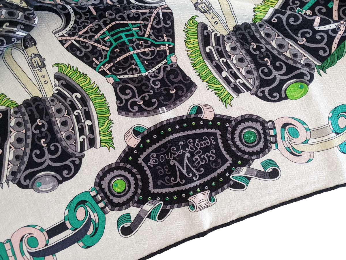 Hermes 2014 Blanc/Vert "Sous l'Egide de Mars" by Pierre Marie Cashmere Shawl 140