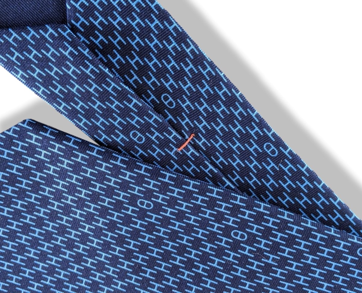 Hermes [T10] Navy/Sky H ENCHAINES Heavy Twill Silk Tie 9 cm, BNWT! - poupishop