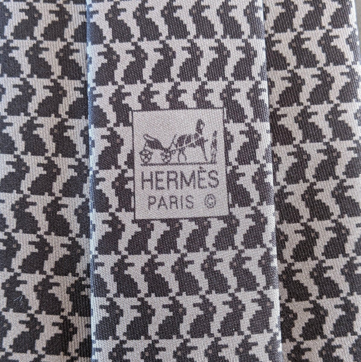 Hermes [T18] Ciment/Poivre LAPINS PIXELS Twill Silk Tie 9,1 cm, BNWT! - poupishop