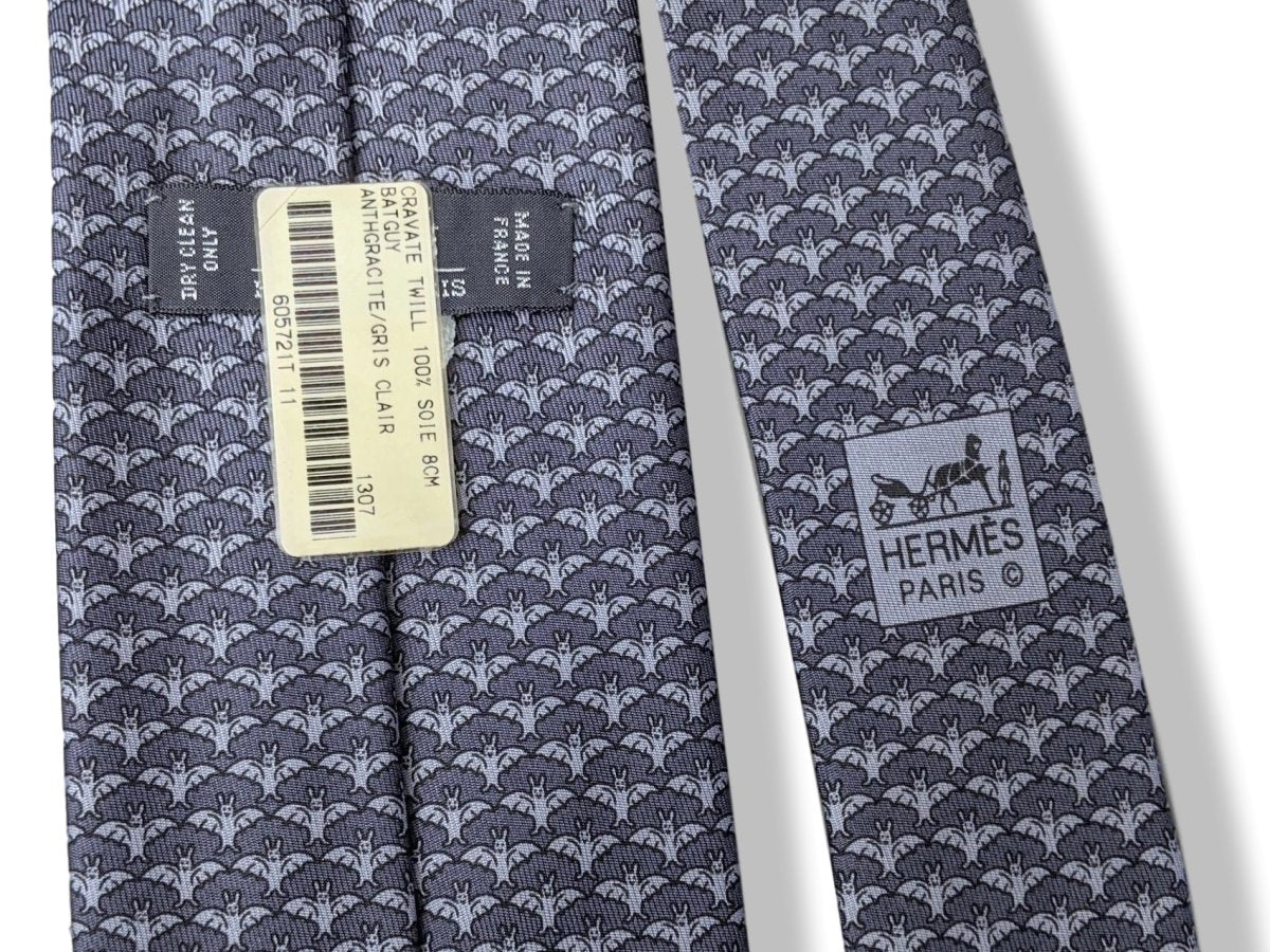 Hermes [T28] Anthracite/ Gris Clair BATGUY Twill Silk Tie 8 cm, BNWT! - poupishop