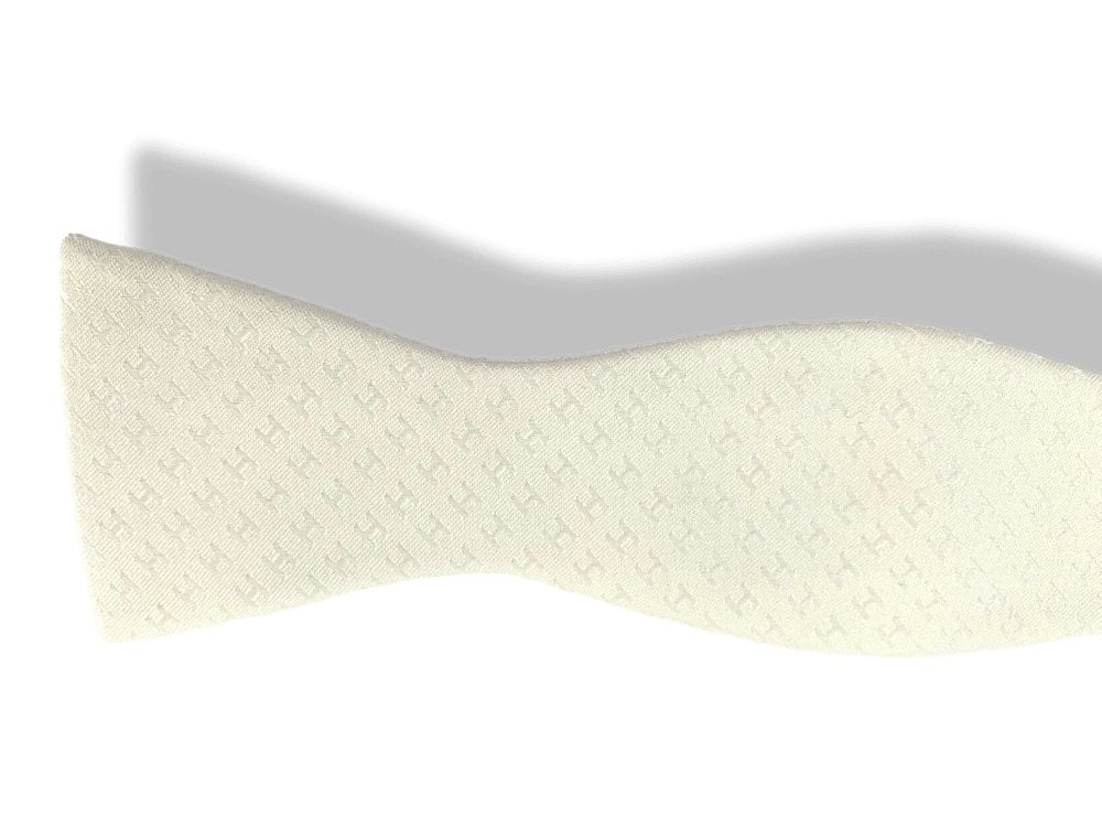 Hermes Ultra White Self-Tie Bow Tie FACONNEE H Adjustable Size in Jacquard Silk 6 cm, NWT in Pochette! - poupishop
