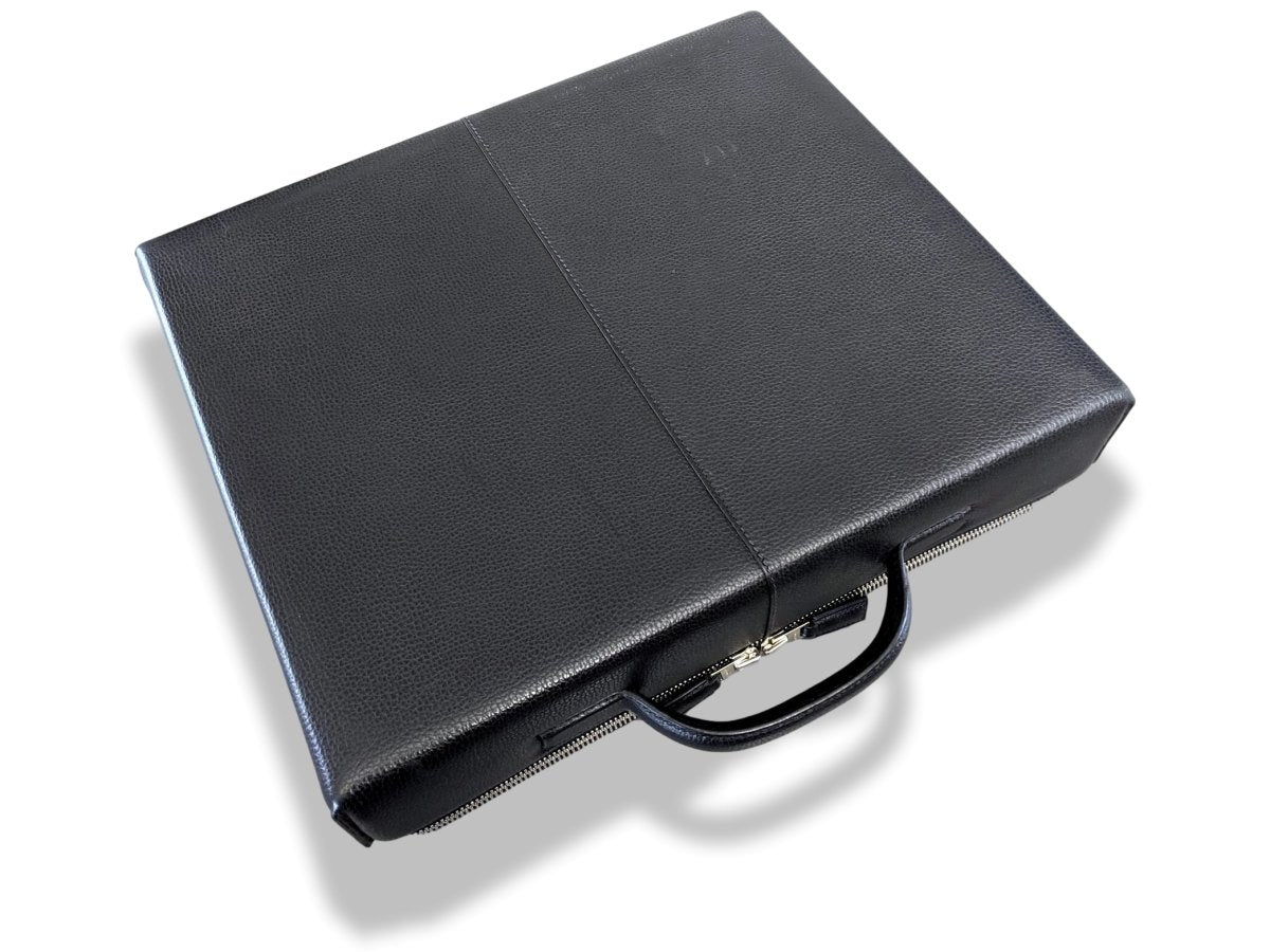 Hermes Unisex Black Vache Liegee VALISE HERLIGHT 24 MM CASE with Carry Co, Superb! - poupishop