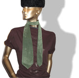 Hermes Vintage 60s Green Suede Arabesques Tie Lined with Satin of Silk 3.94", Rare! - poupishop