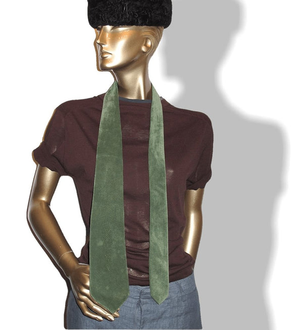 Hermes Vintage 60s Green Suede Arabesques Tie Lined with Satin of Silk 3.94", Rare! - poupishop