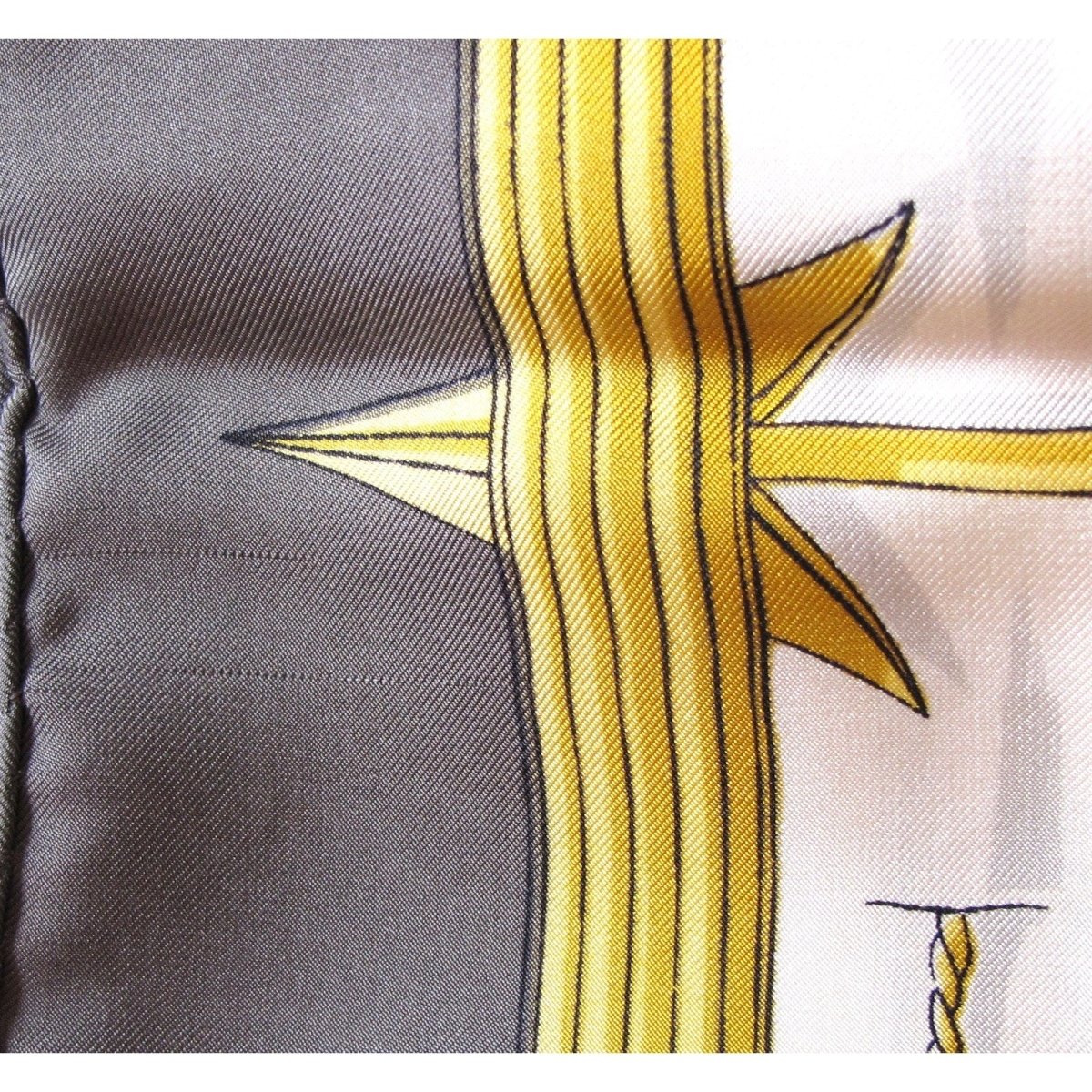Hermes Vintage Grey Gold Arms of United States Twill silk 90cm - poupishop