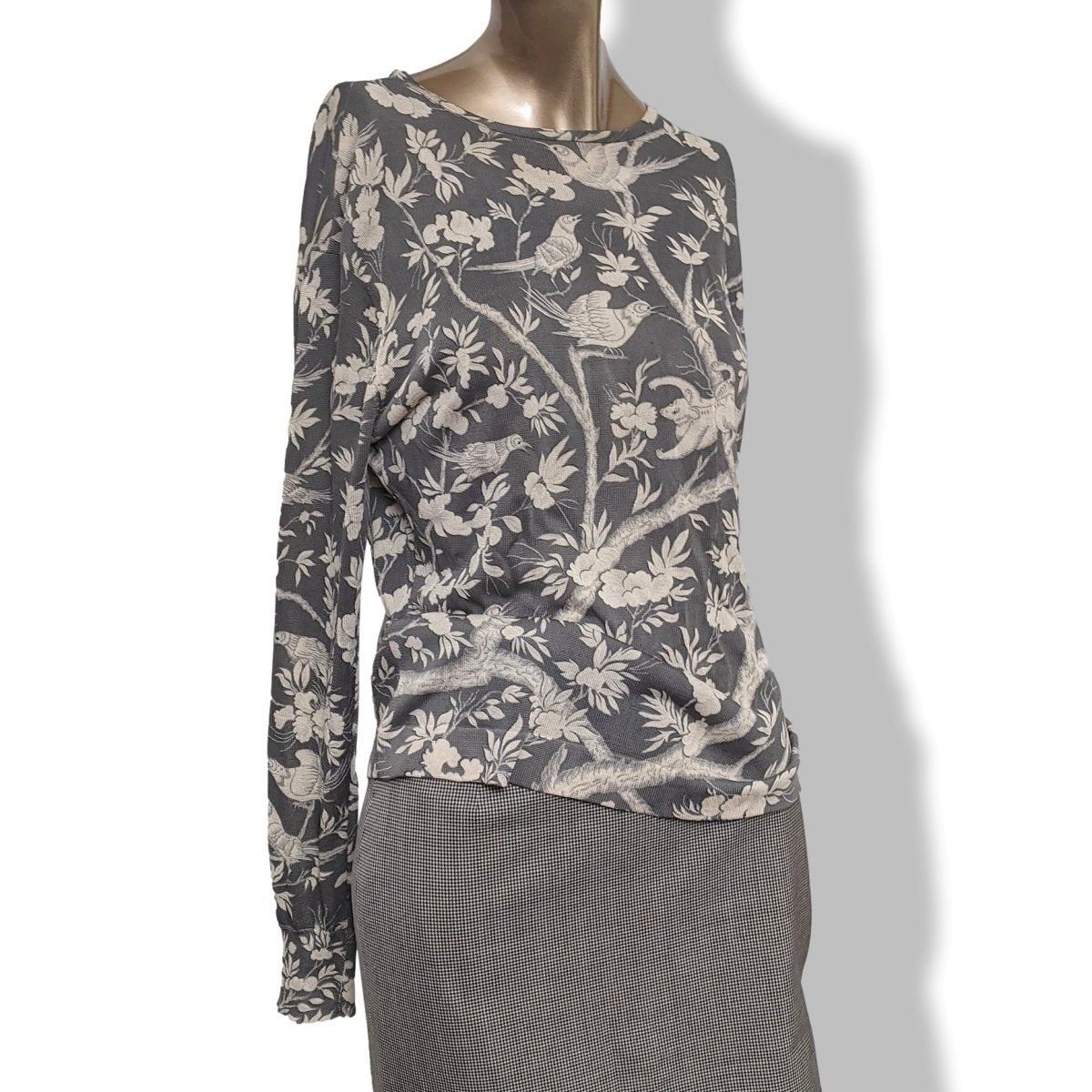 Hermes Vintage Gris/Blanc VIEILLE CHINE Long Sleeves Top Mesh Maille de Jersey de Soie, Rare! - poupishop