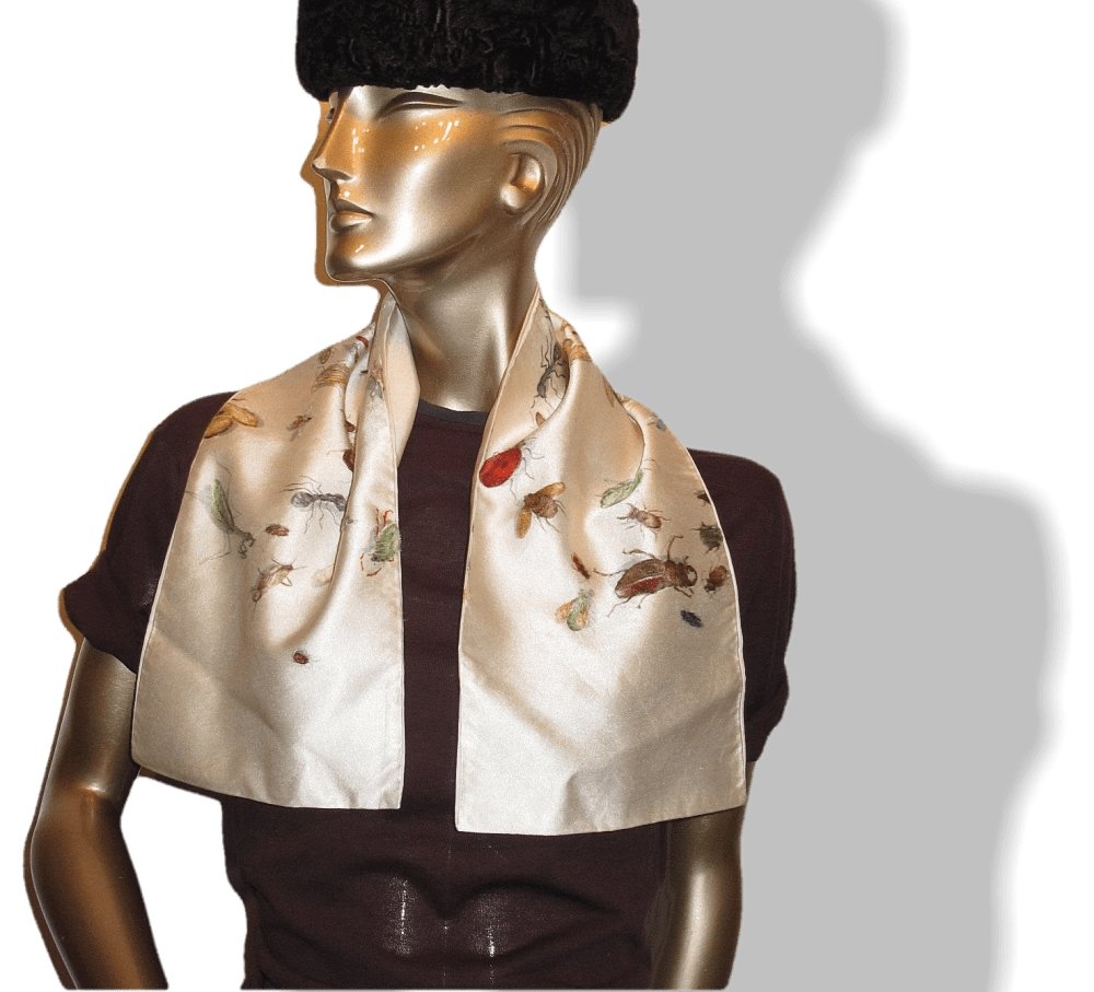 Hermes Vintage Les Insectes by Mme. La Torre Soie Sabree Exceptional Satin of Silk Petite Etole - poupishop
