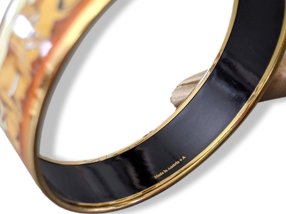 Hermes Vintage Ochre/Orange/Beige Plated Gold AFRICA Lions Wide Bangle Bracelet Sz65, Researched with Flaws! - poupishop