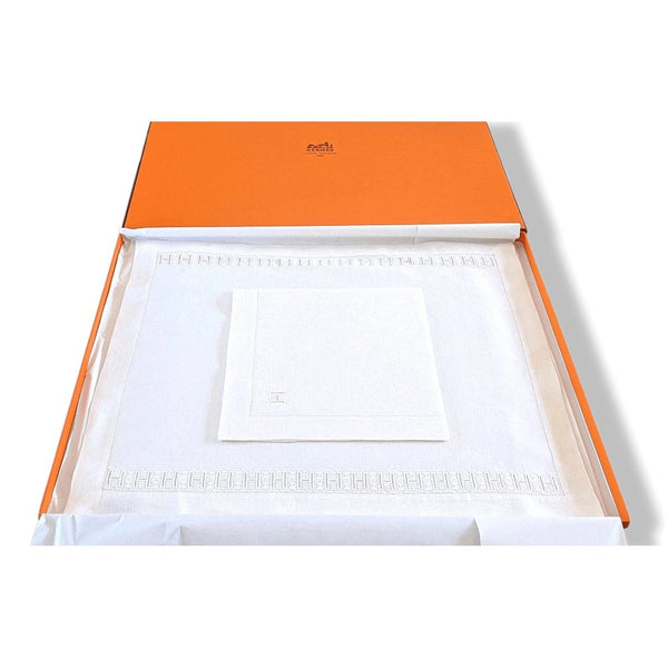 Hermes White Embroidered H Linen Placemat SET DE TABLE 2 Pc, BNIB! - poupishop