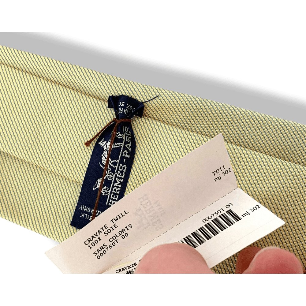 Hermes Yellow Duck Luminous and Classic Twill Silk Tie 9cm, New in Pochette! - poupishop
