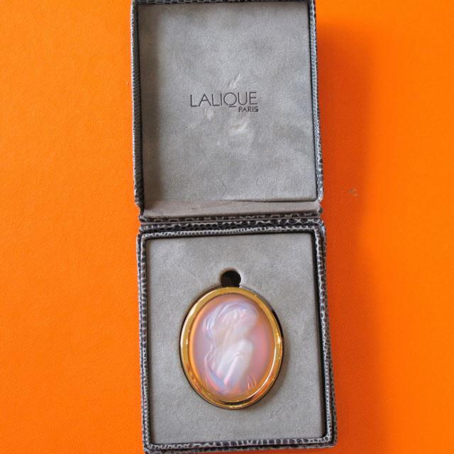 Lalique Art Deco Opalescent Art Deco Lady Poured Crystal Brooch, Box! - poupishop