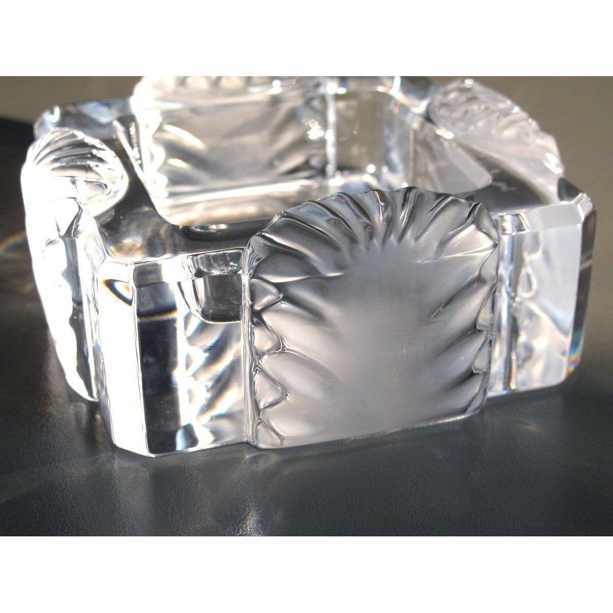 Lalique Massive Shell Corfou Desk Tidy Ashtray Crystal Glass - poupishop