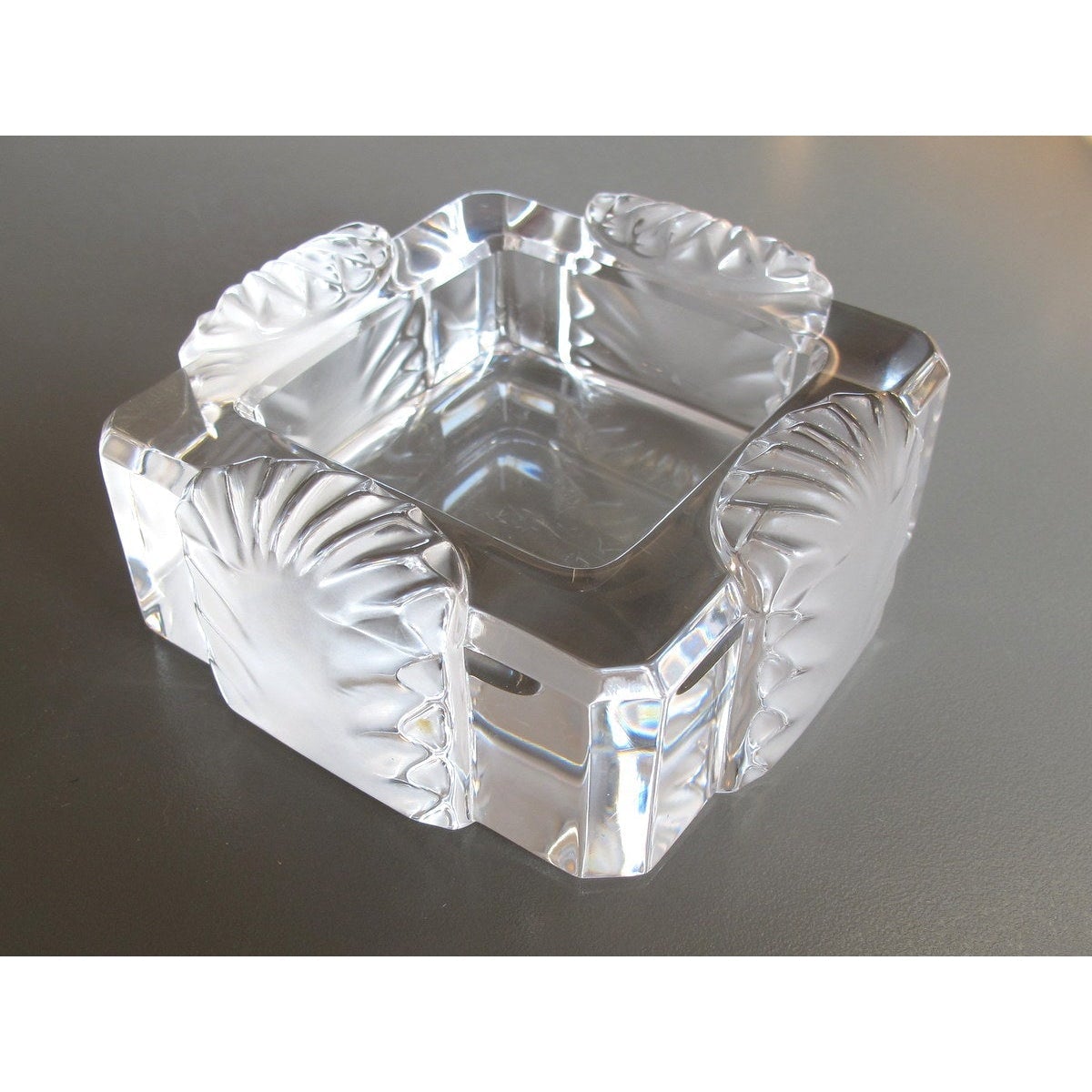 Lalique Massive Shell Corfou Desk Tidy Ashtray Crystal Glass - poupishop