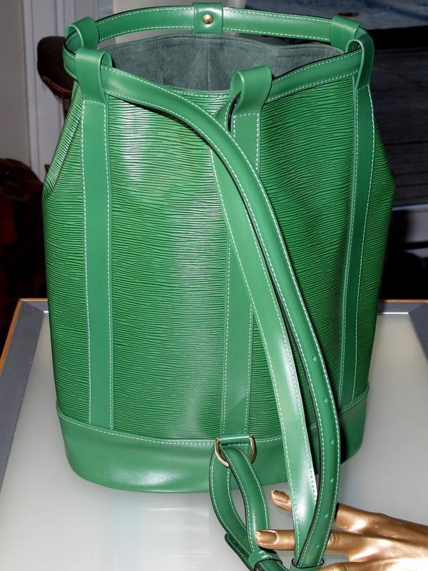 Louis Vuitton 1986 Borneo Green Epi Leather Randonnee Bag GM, New! - poupishop
