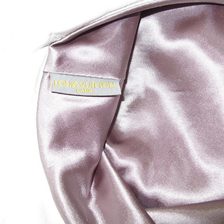 Louis Vuitton Cup White Lambskin Mob Hat SzS - poupishop