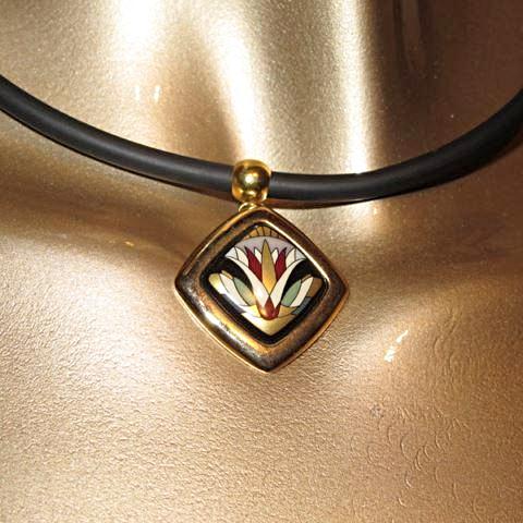 Michaela Frey Wien Gold Enamelled Lotus Choker Necklace, NIB! - poupishop