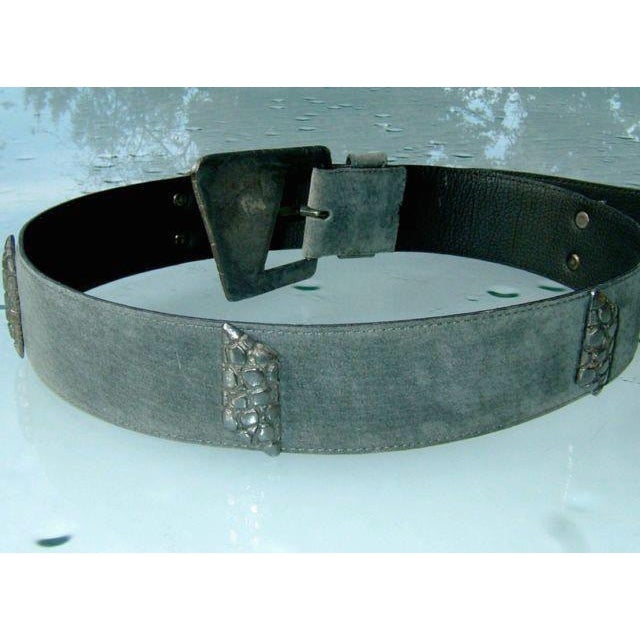 Yves Saint Laurent 80s Grey Suede Snake Buckle Metal Belt Sz80 - poupishop